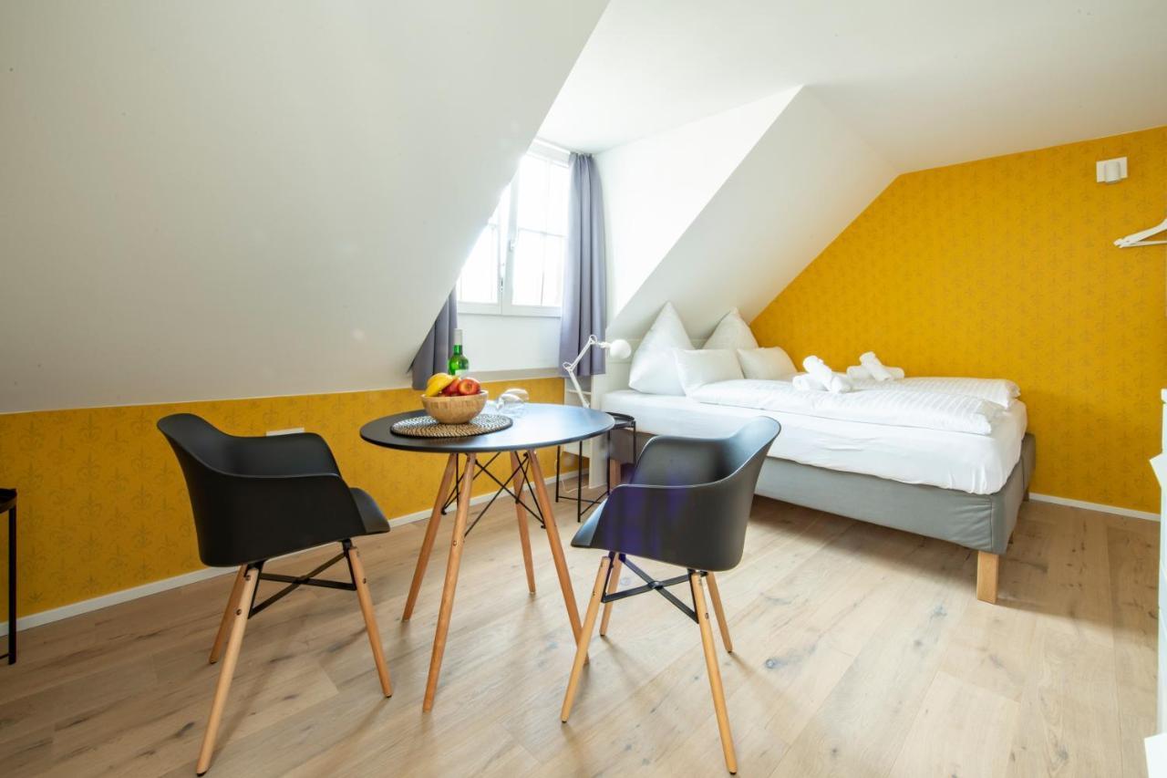 Gaestehaus Am Schlossplatz Z. 3 Meersburg Eksteriør billede